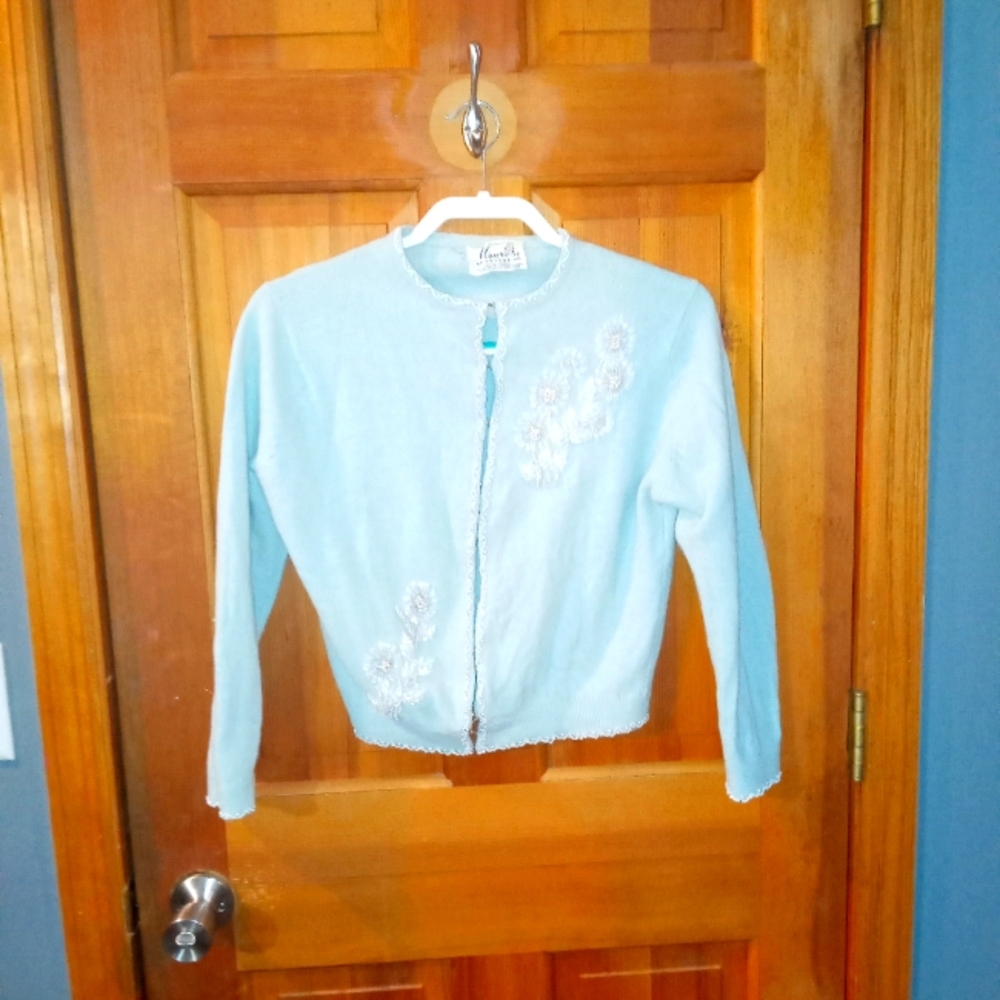 Vintage Monrose Sportswear baby blue lambs wool embroidered sweater size S